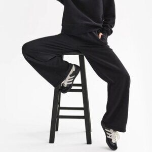 MATE The Label Organic Fleece Straight Leg Sweatpant M Black NWT